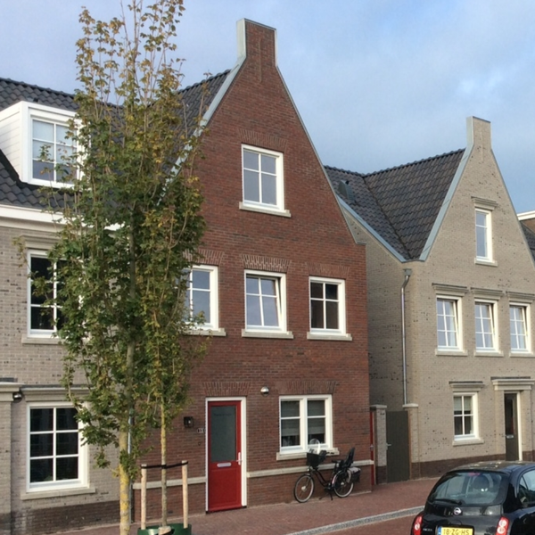 Rodruza Alems Bont Gesinterd Handvorm Waalformaat